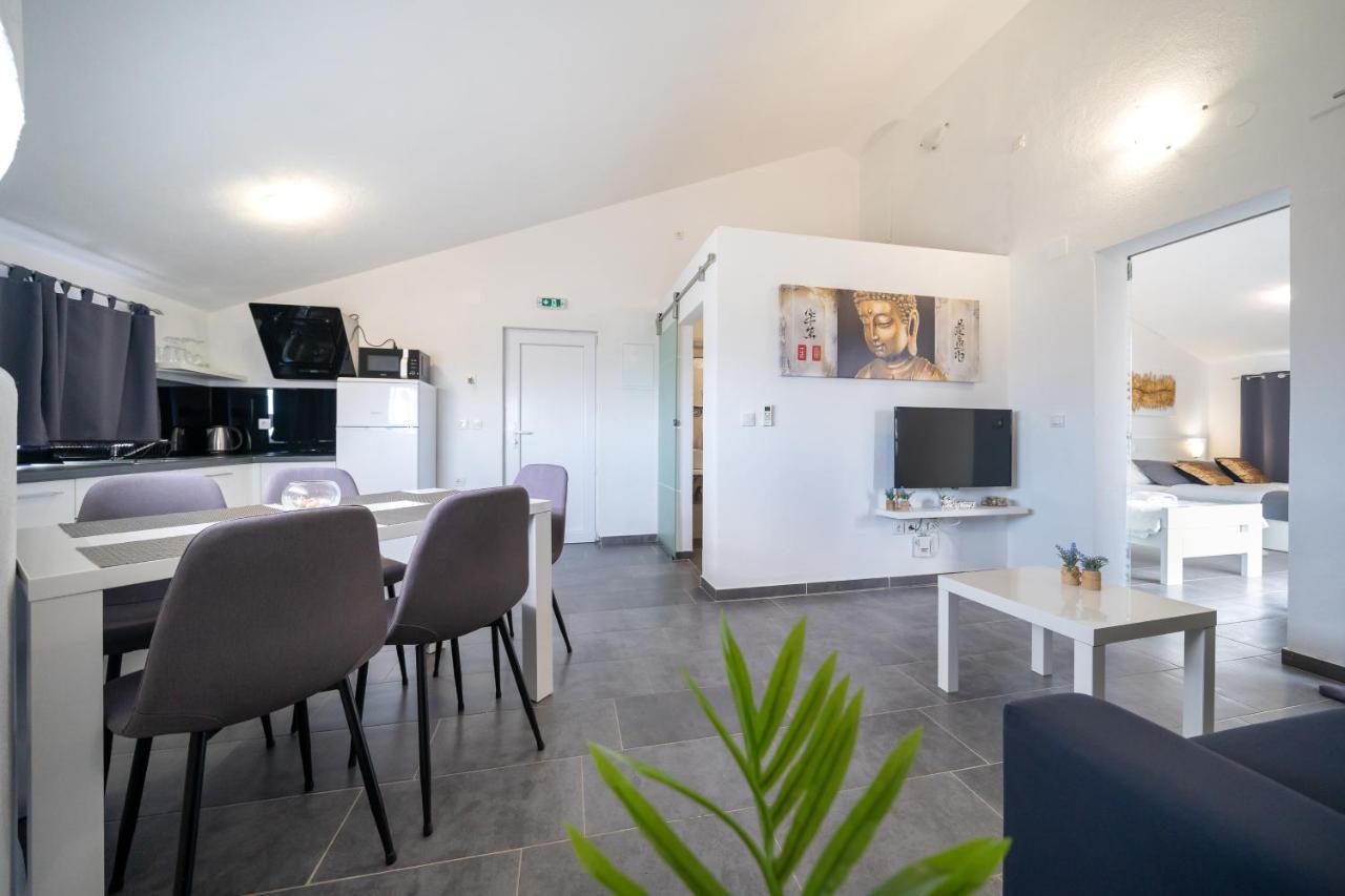 Holiday Apartments Amarilis 파코스탄 외부 사진