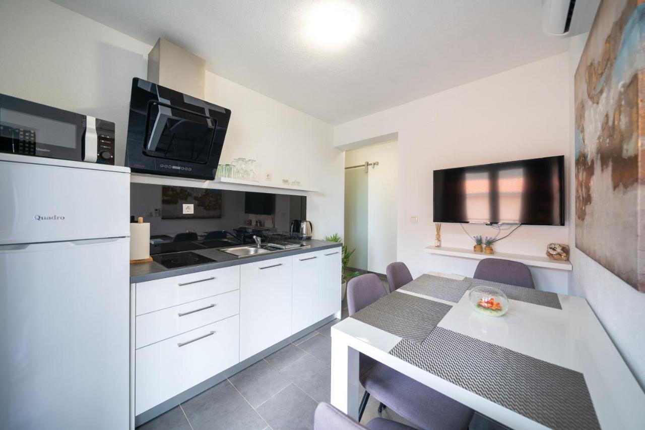 Holiday Apartments Amarilis 파코스탄 외부 사진