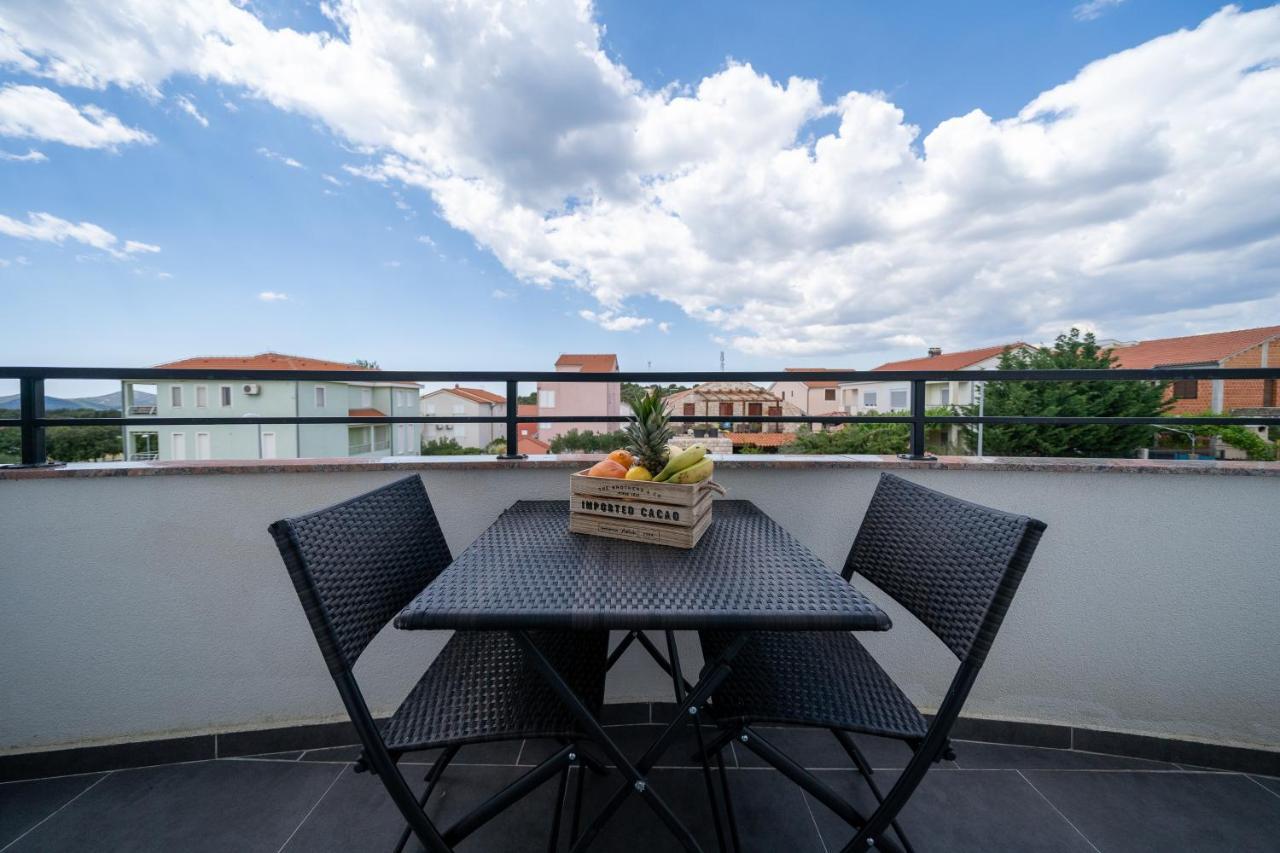 Holiday Apartments Amarilis 파코스탄 외부 사진