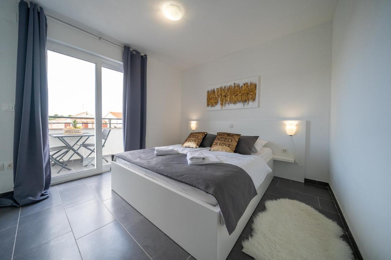 Holiday Apartments Amarilis 파코스탄 외부 사진