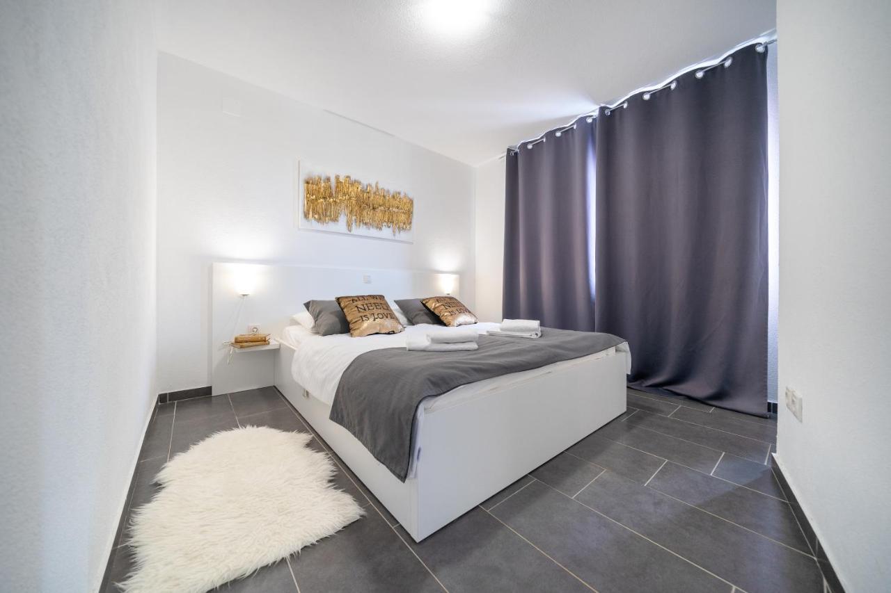 Holiday Apartments Amarilis 파코스탄 외부 사진