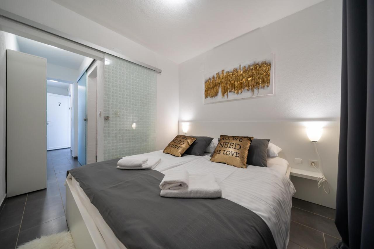Holiday Apartments Amarilis 파코스탄 외부 사진