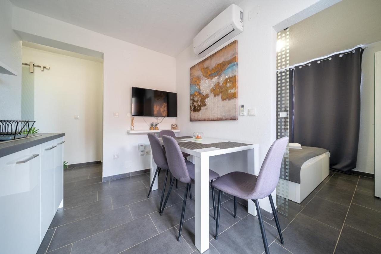 Holiday Apartments Amarilis 파코스탄 외부 사진